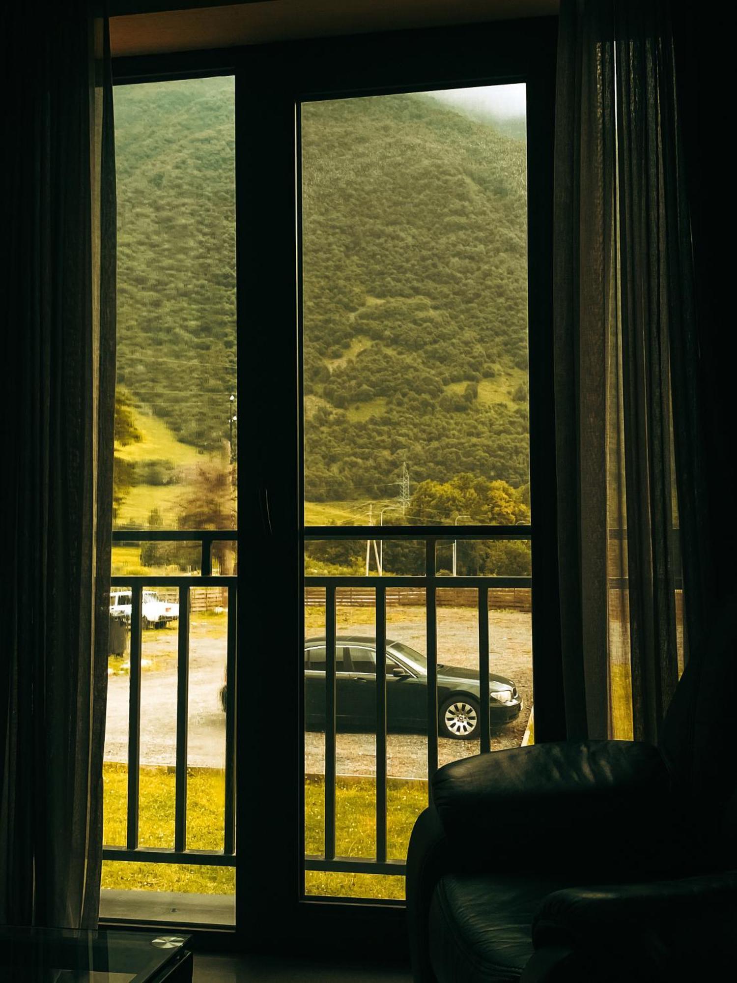 Hotel Gold Kazbegi ภายนอก รูปภาพ