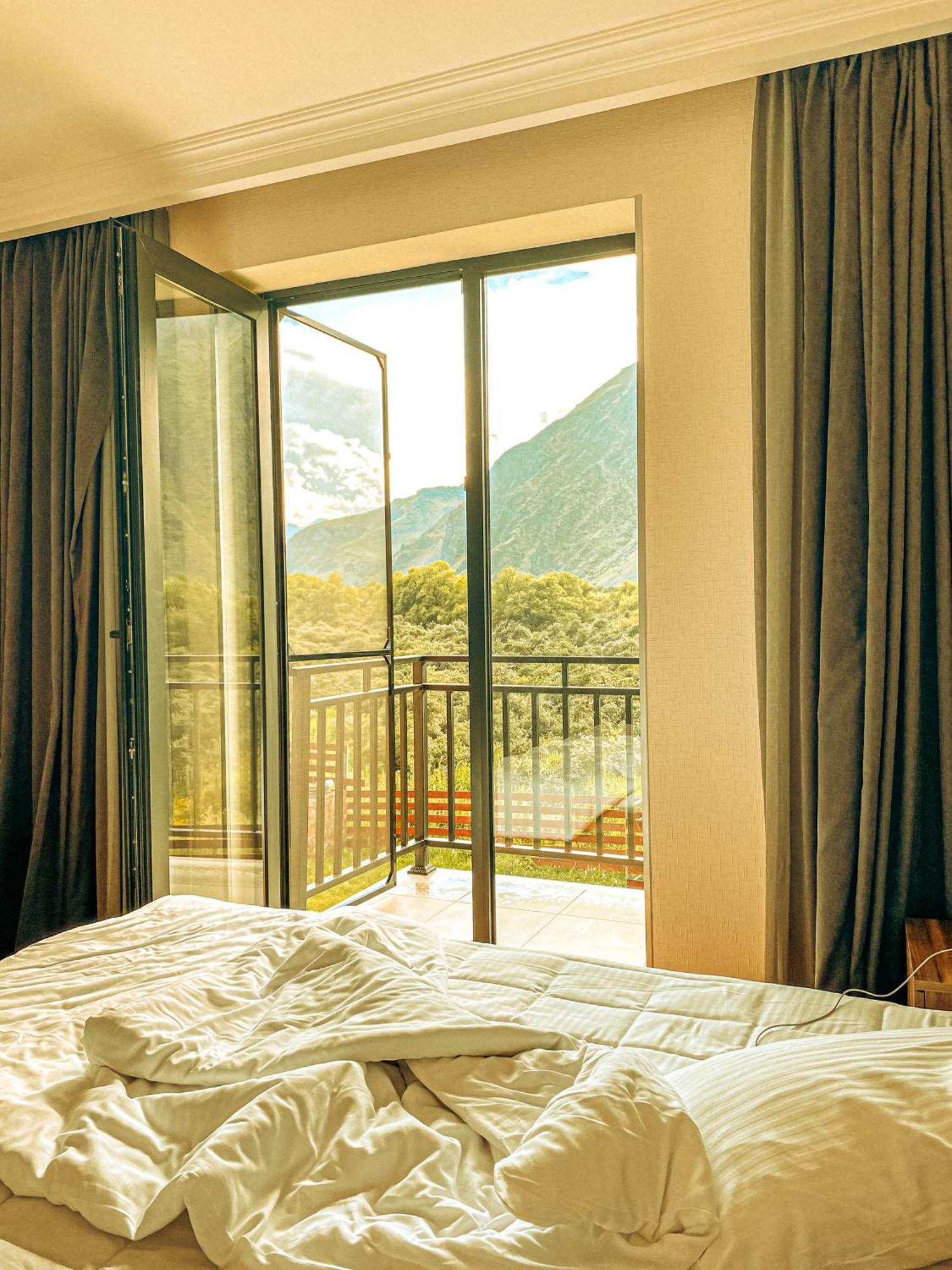 Hotel Gold Kazbegi ภายนอก รูปภาพ